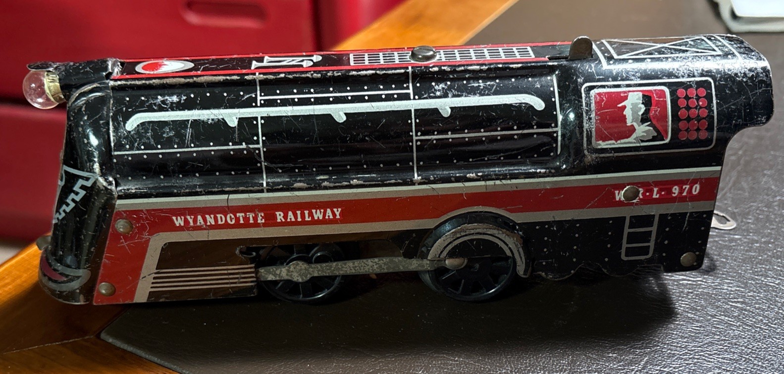 WYANDOTTE Tin Train WRL970 Engine, Coal Tender, Container Car, Grain CarCaboose.