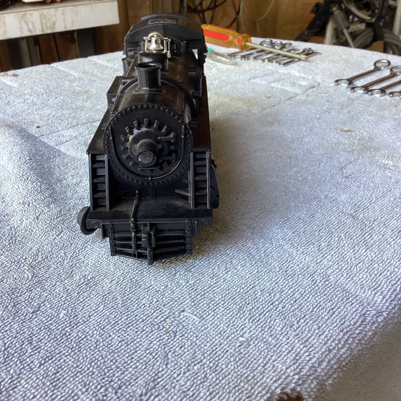 1986 LIONEL FREIGHT FLYER 027 GUAGE 5 UNIT ELECTRIC TRAIN SET LOCOMOTIVE