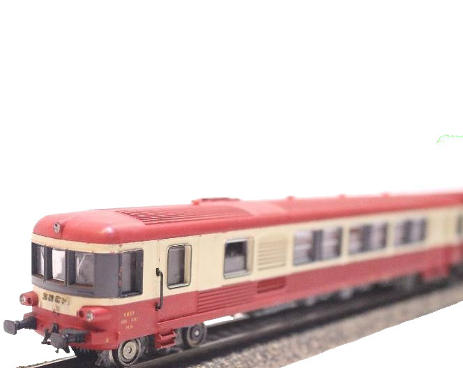 JOUEF 8626-5489 X 4737 + XR 8734 Red/Beige Livery, Red Roof, SNCF Logo