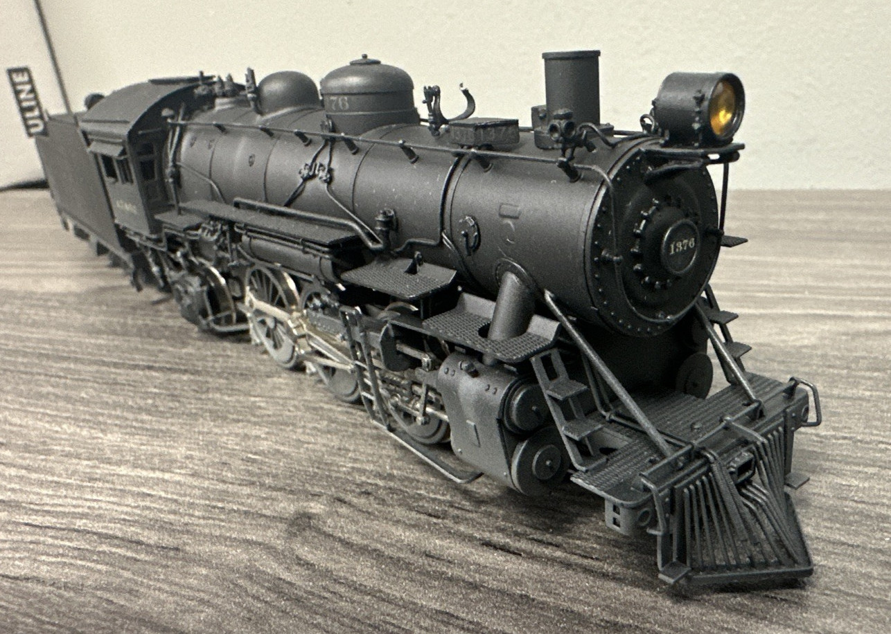 Pacific Fast Mail/Fujiyama ATSF Class 1337 4-6-2 Steam Locomotive #1376 Painted