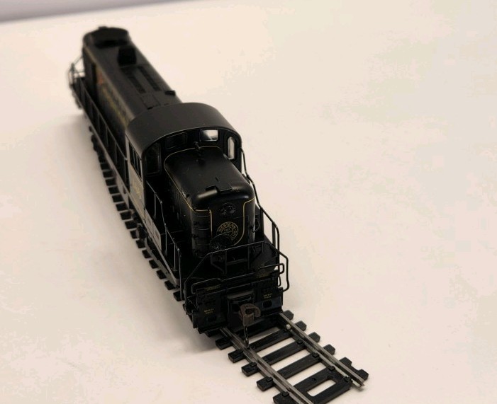 Atlas HO 8479-ALCO RS-3 WESTERN MARYLAND #186 POWERED LOCOMOTIVE NOS B78