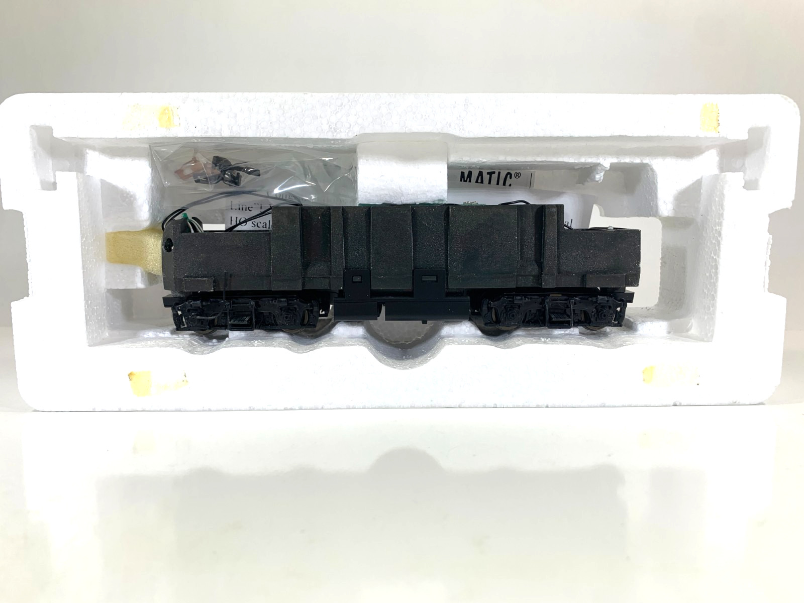 Intermountain 49014WD-04 Northern Pacific (Phase 1)EMD F-7A #6017DF, HO scale