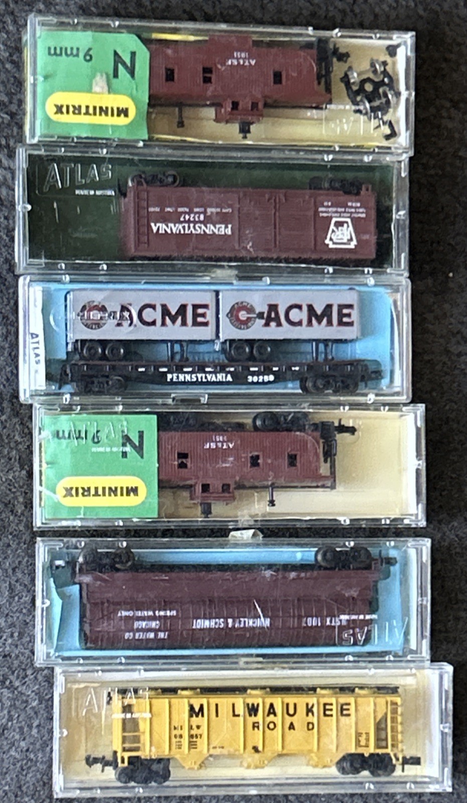 Lot Of 6 Mini Trix N Gauge : Various Manuf. Freight cars, and Track. Used