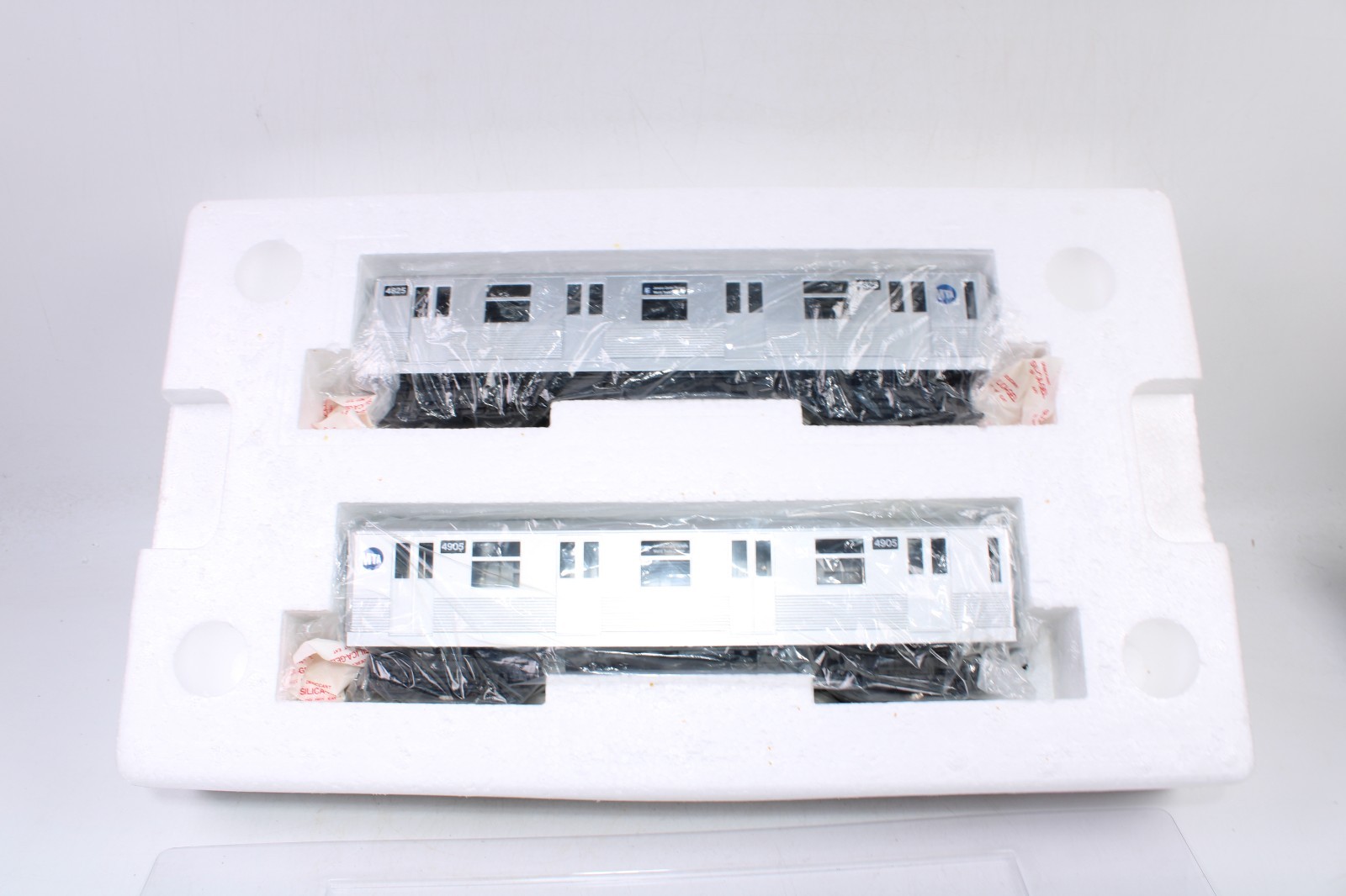 MTH 30-2162-0 O Gauge 4-Car Subway Set MTA Silver w/Horn