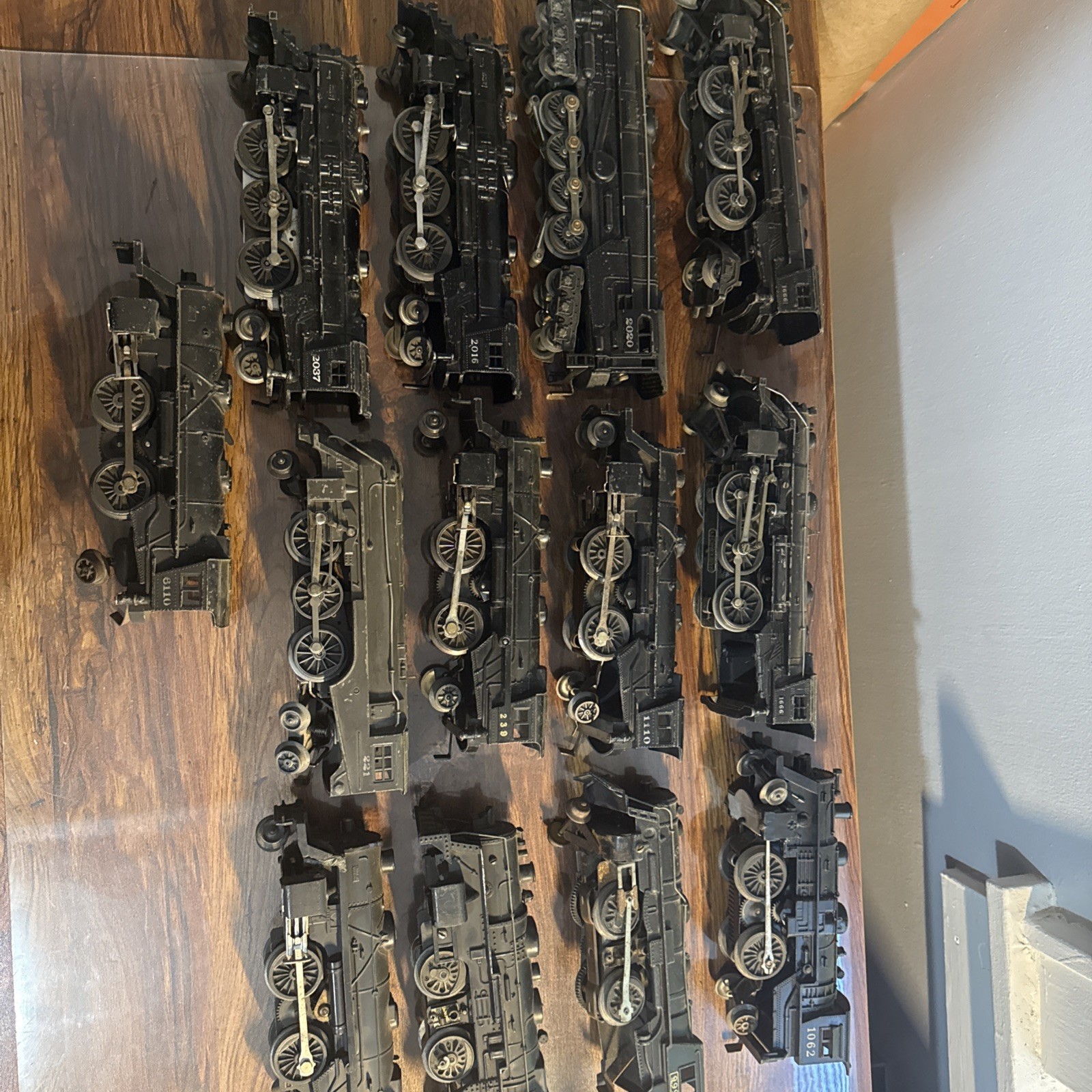 Lionel Locomotive Train Lot O27 & O Gauge – Lot of 13 Vintage Trains Not tested