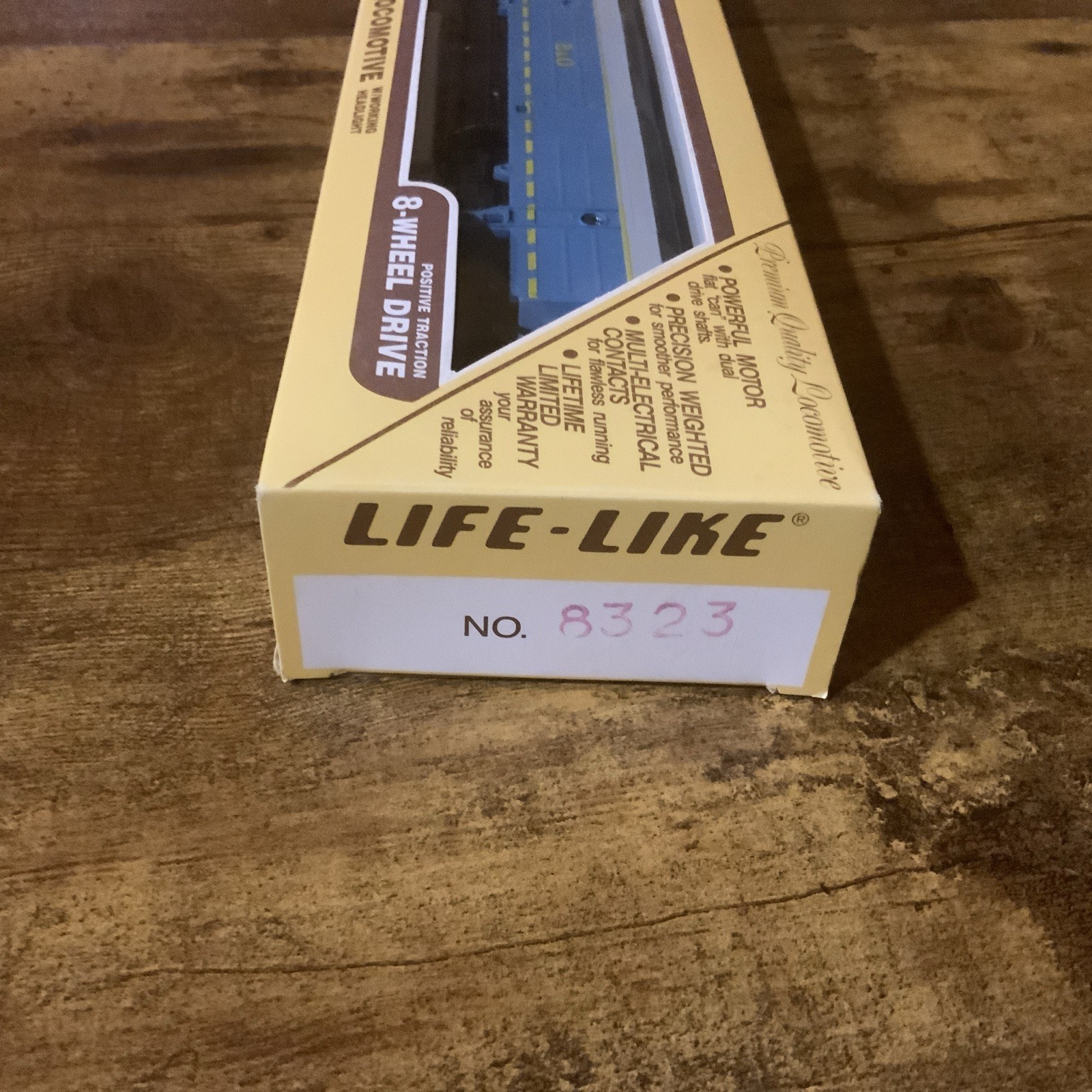 Life-Like Locomotive 8323 B & O FP-45 8-Wheel Drive Working W/Box, Blue