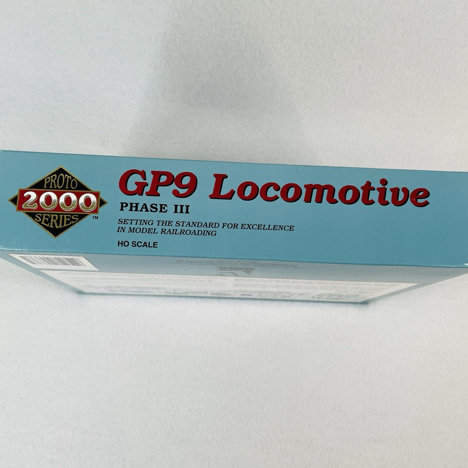 Proto 2000 Series 21738 HO Scale GP9 Phase III Rock Island #1329 Limited Edition