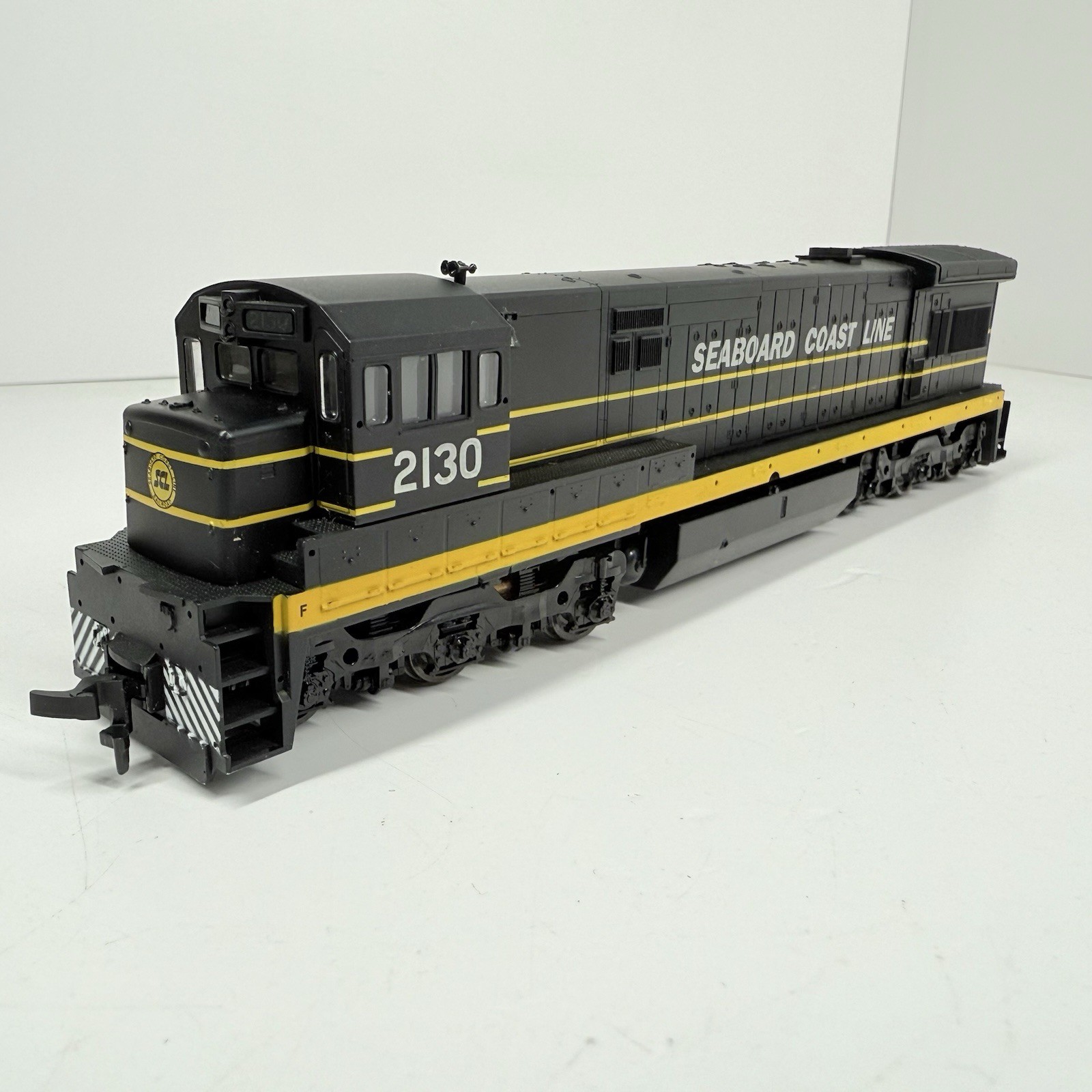 Atlas 8537 Seaboard Coast Line U36C #2130 Diesel Locomotive