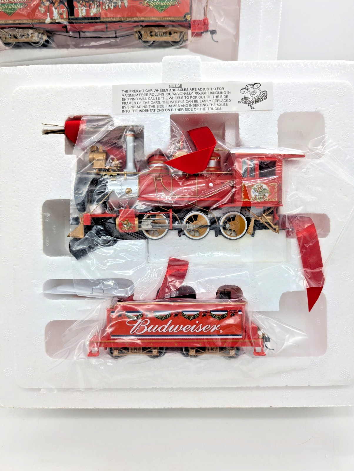Hawthorne Village Budweiser Holiday Express Train Set On30 Engine Track COA NIB