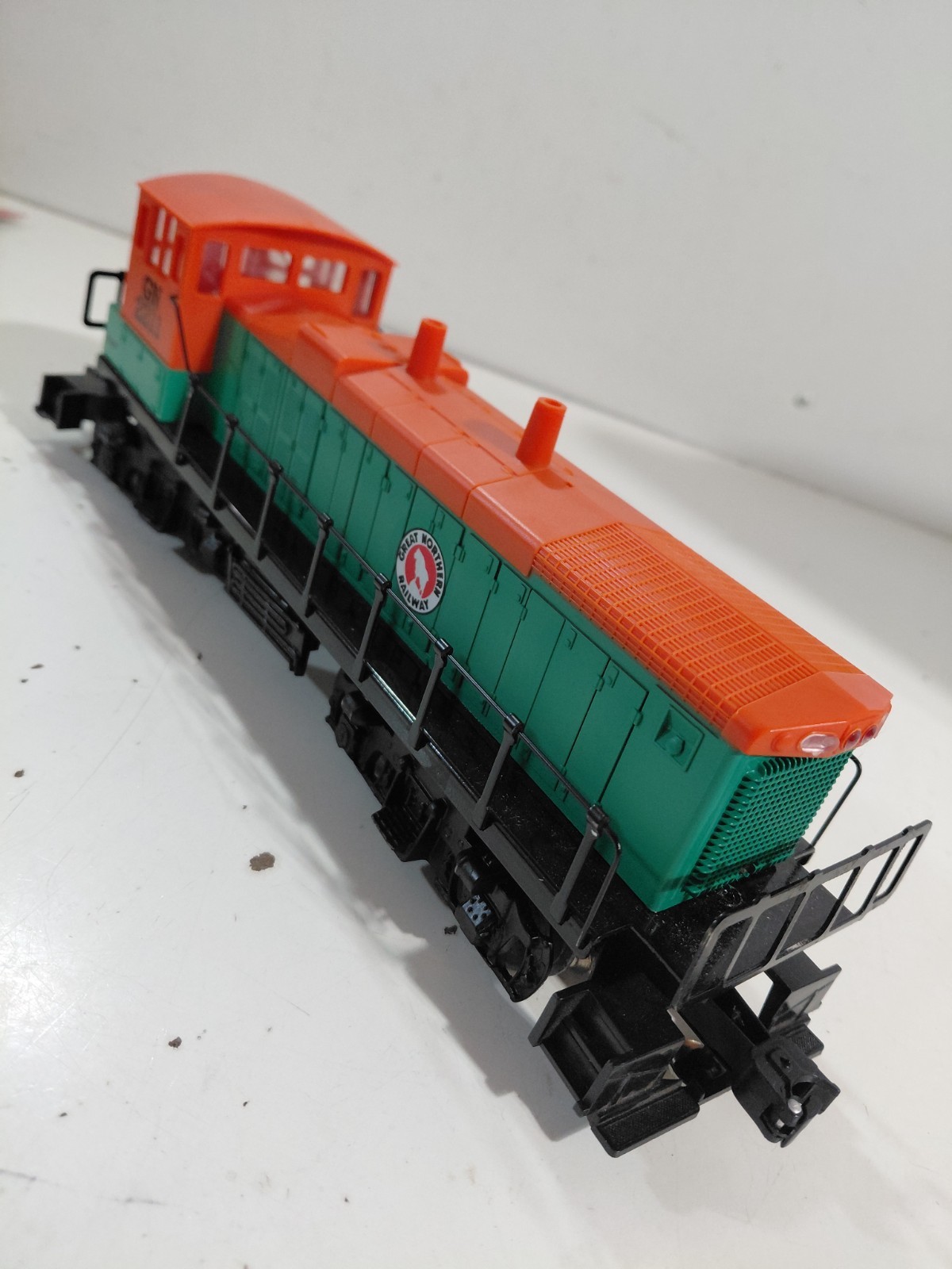 K-Line 2211 O Gauge Model Railroad Great Northern MP15 Diesel Switcher Engine