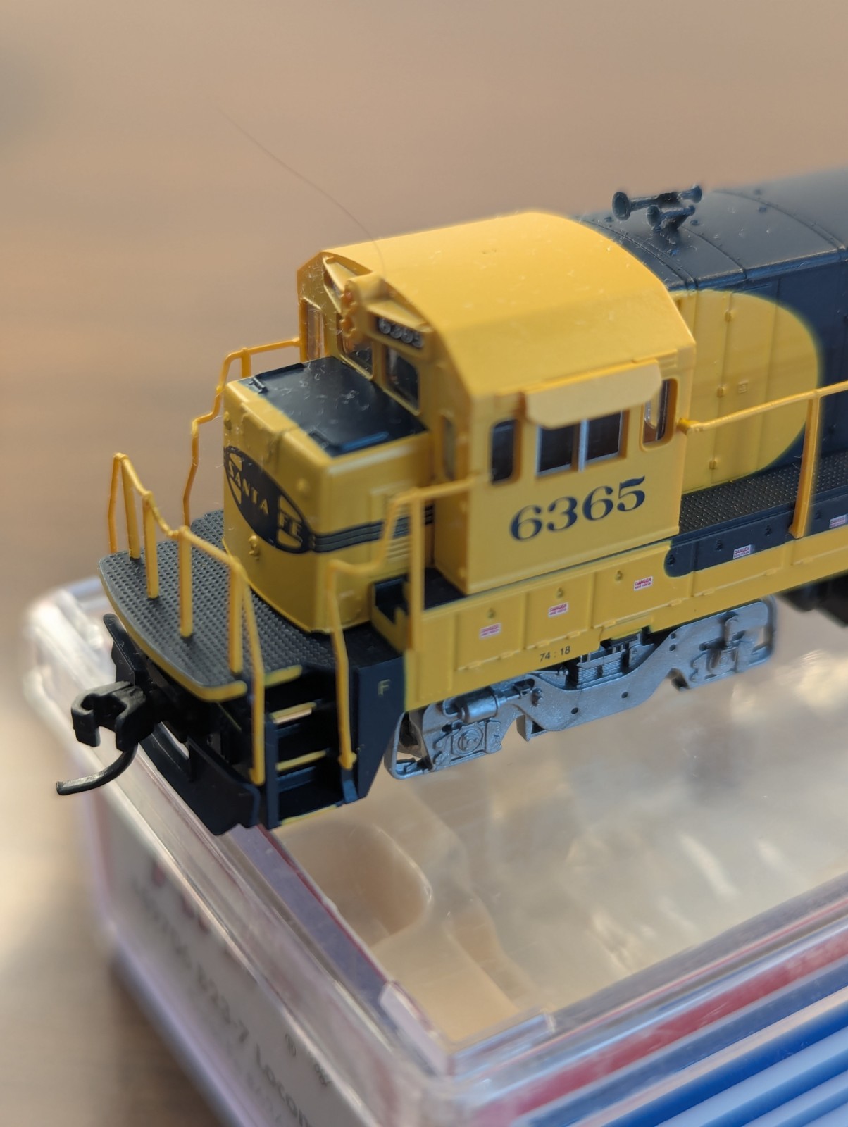 Atlas N Scale GE B23-7 Santa Fe #6365 DCC Ready