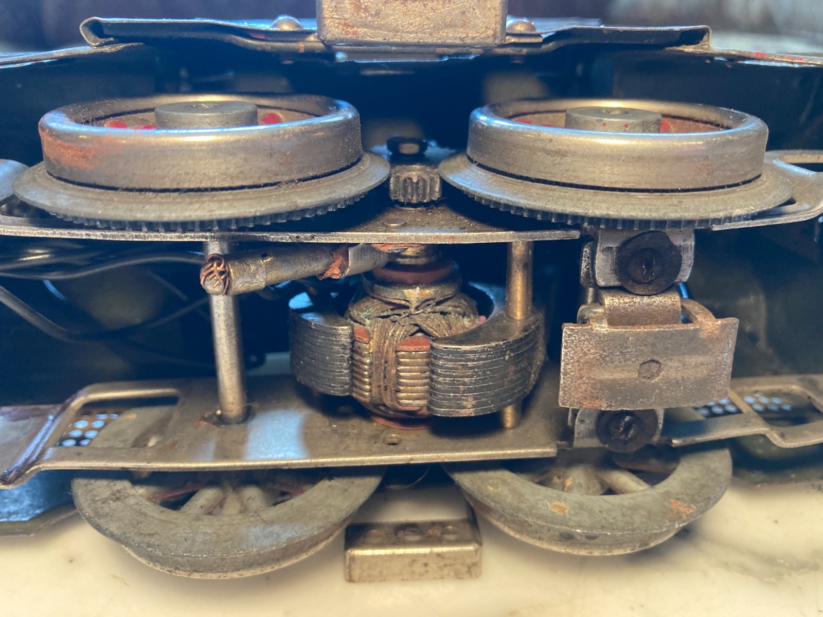 1917 to 1922 Prewar Lionel 33 Train Engine with 35 Pullman & 36 Observation Cars