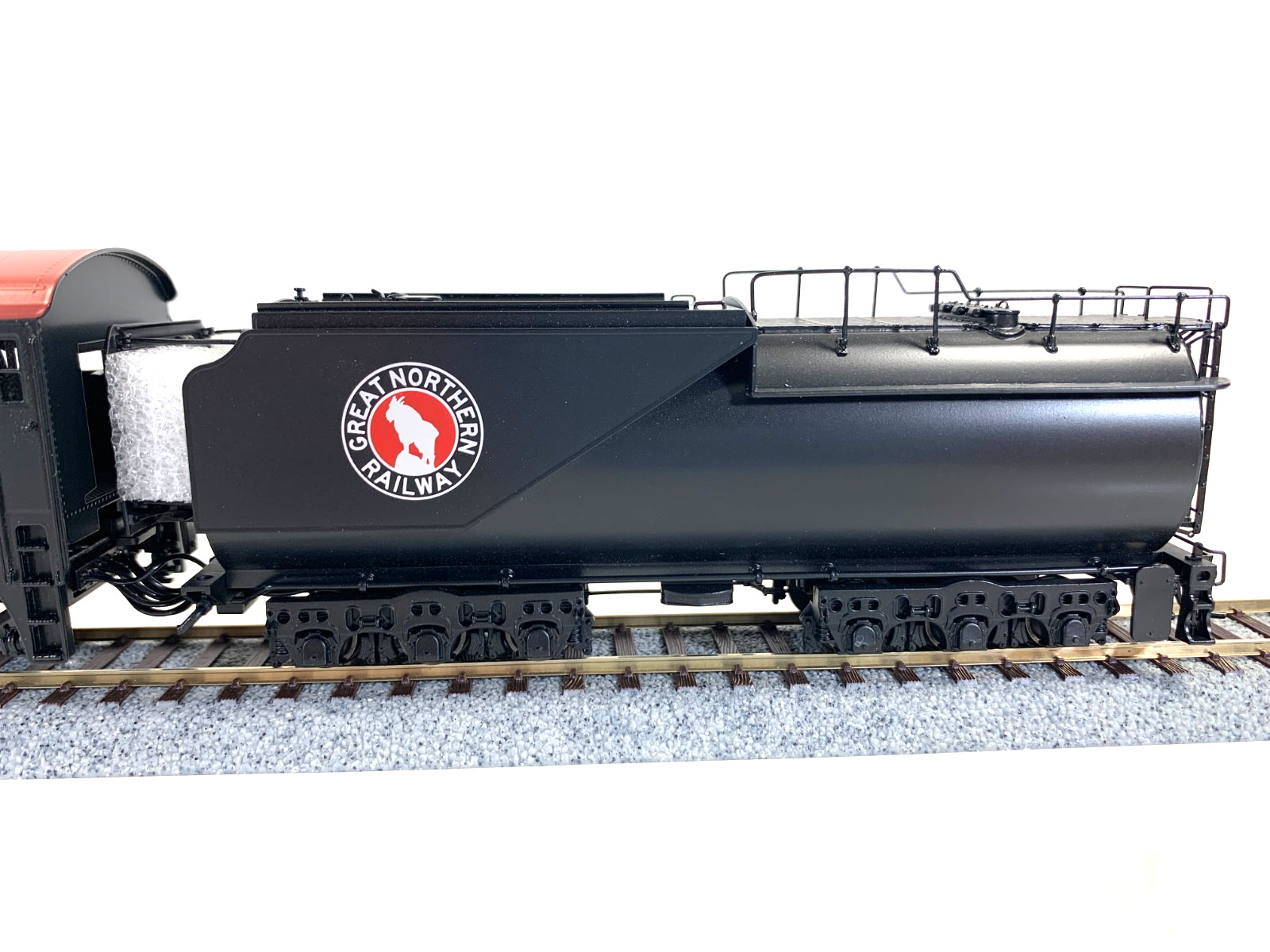HO Broadway Limited Hybrid 2874 Great Northern S2 4-8-4 , DC/DCC Paragon 3