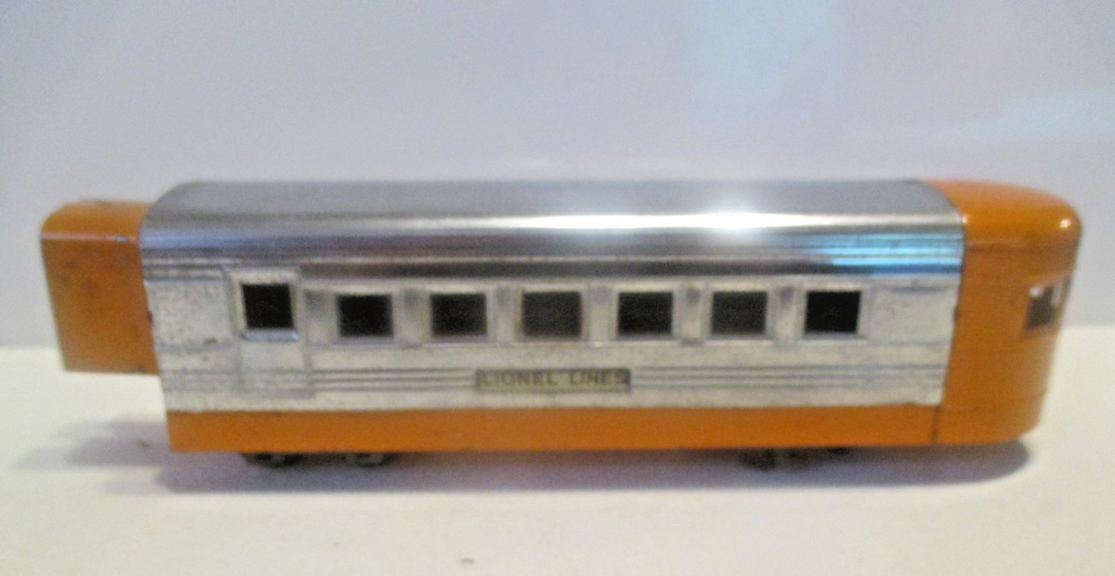 Vintage Lionel Lines Prewar Orange And Chrome Wind Up Streamliner Train Set