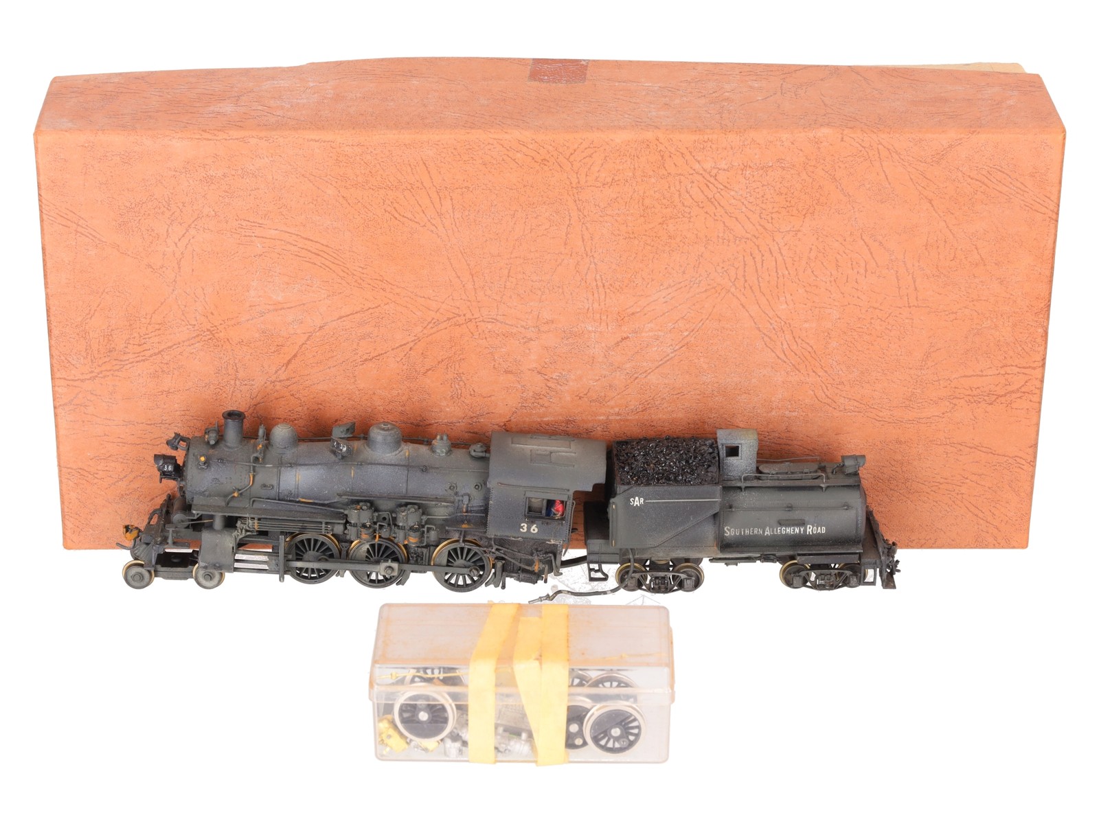 Roundhouse 455 HO Scale SAR 4-6-0 10 Wheeler Loco – Assembled/Custom