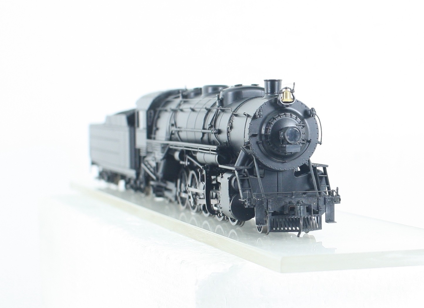 HO Scale Proto 2000 Unlettered 2-10-2 Locomotive and Tender DCC Sound