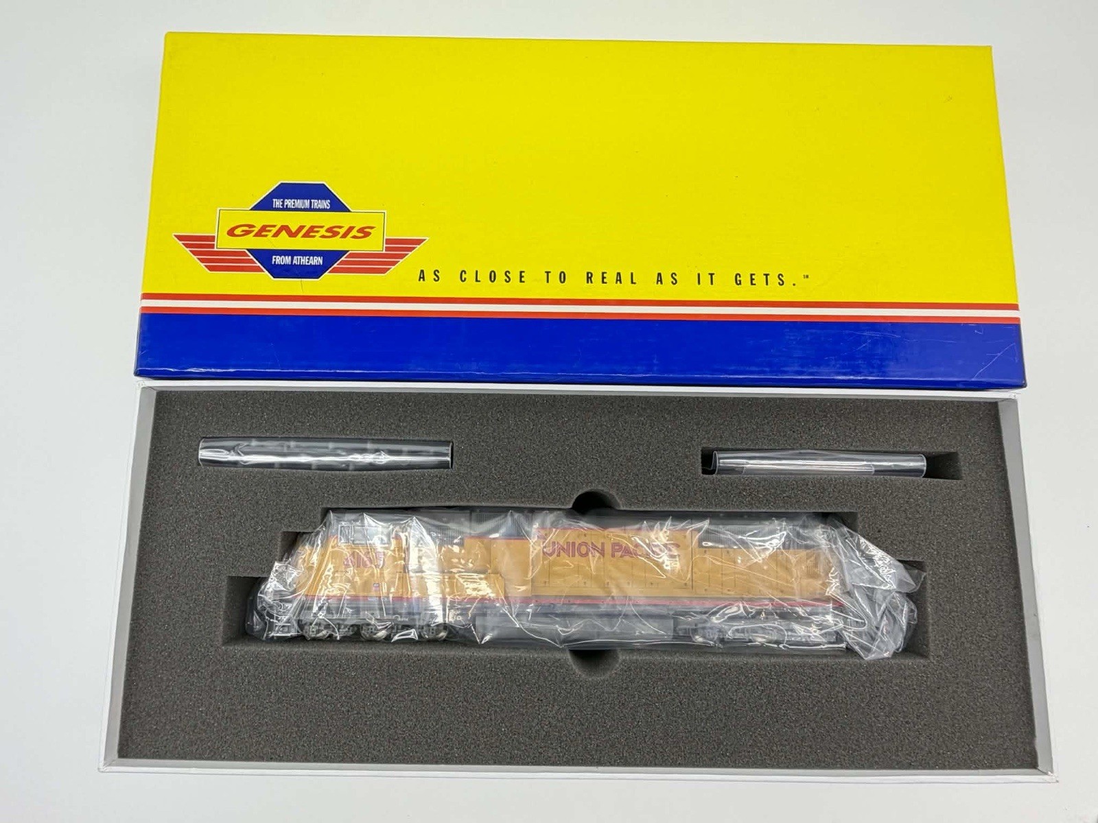 Athearn Genesis HO SD70M Union Pacific #4165 0G6153 MINT Diesel Locomotive