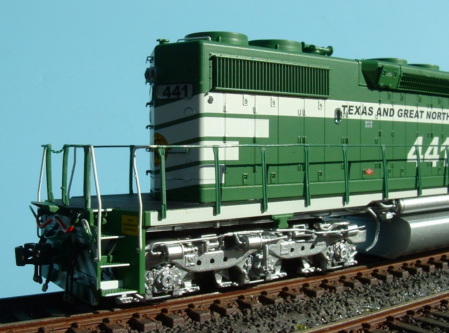 HO Scale Trains Texas & Great Northern SD38-2 locomotive #441 Home Shops NEW NIB