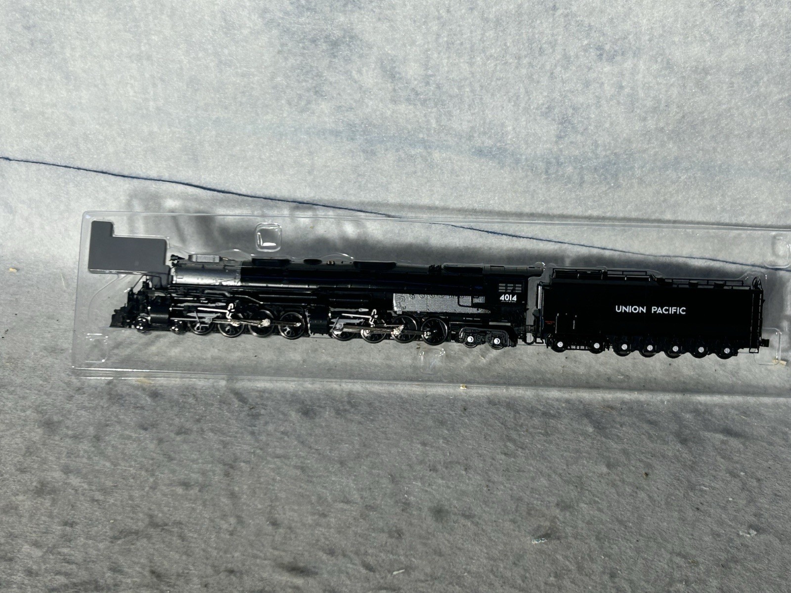 Gorgeous KATO Union Pacific Big Boy Steam Locomotive, 4-8-8-4 # 4014 N Gauge
