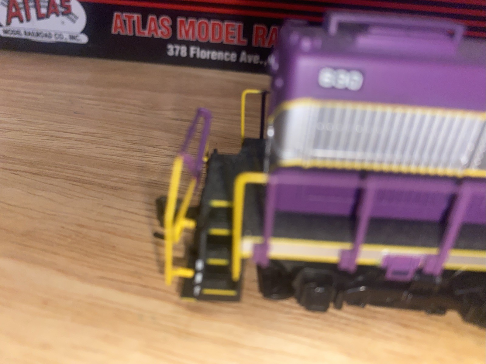 Atlas HO Scale Atlantic Coast Line ACL Alco S-2 Diesel Locomotive #630 Powered