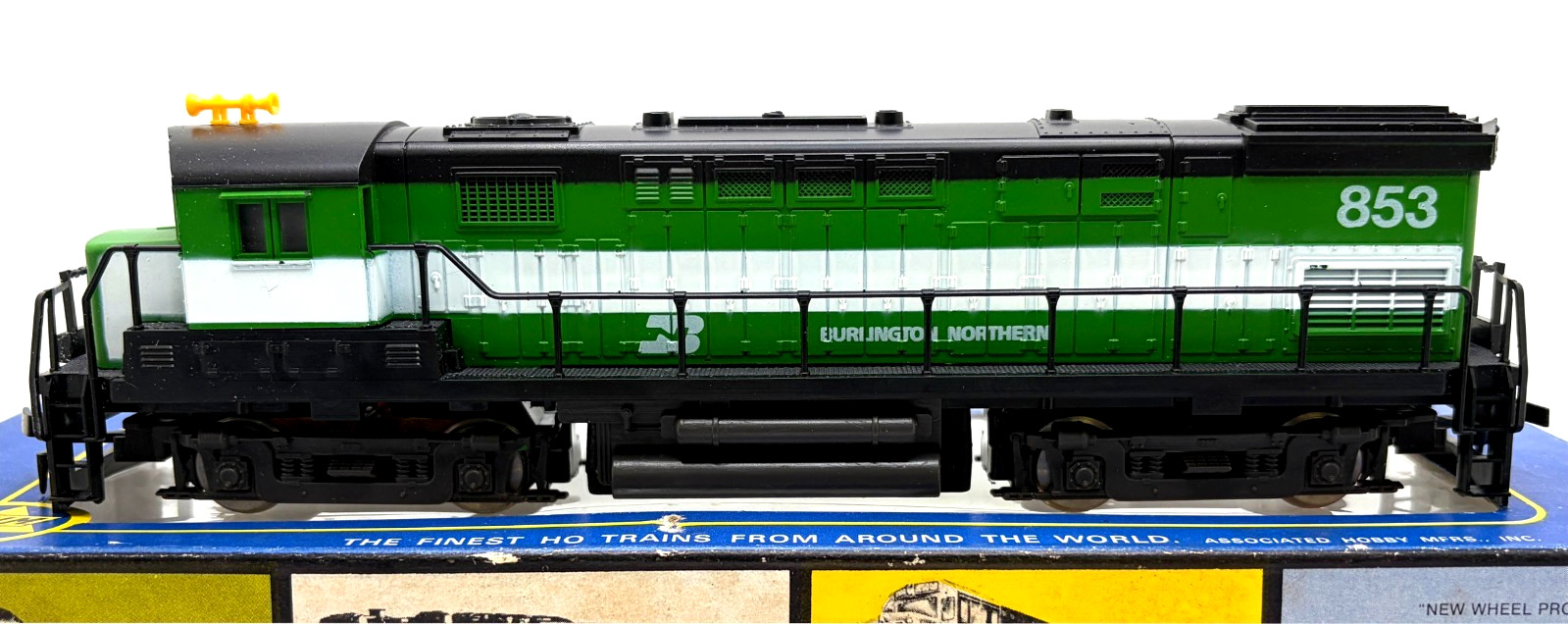 HO AHM 5015 G ALCO CENTURY 424 BURLINGTON NORTHERN BN # 853