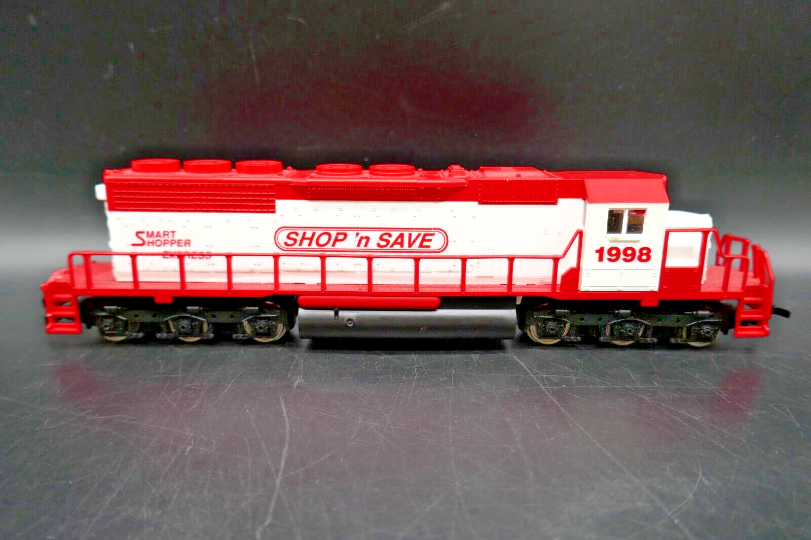 HO Mehano SD40 Shop N Save Locomotive 1998 – Tested & Working