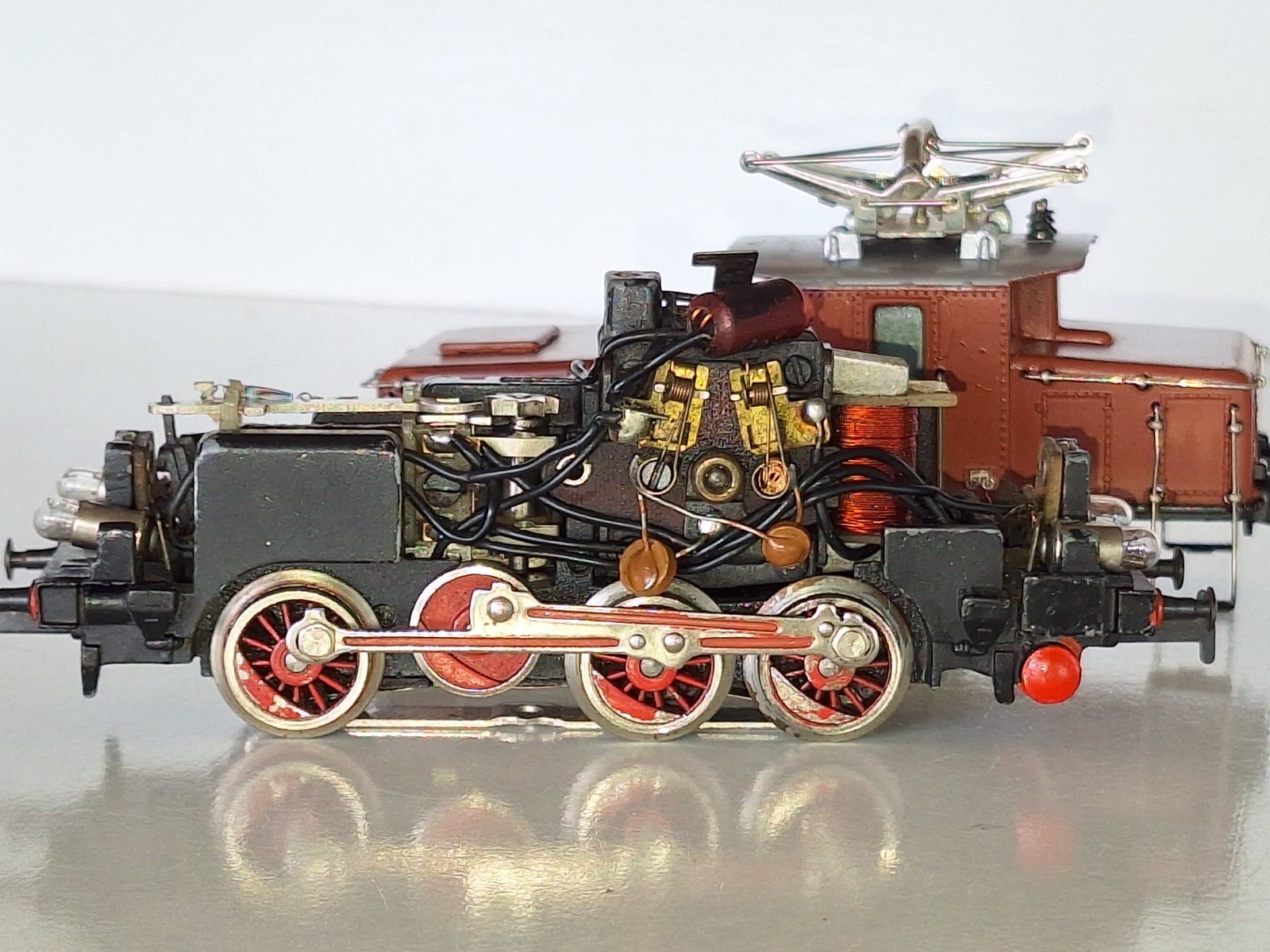 Marklin CEB 800, 3002. 0-6-0 Electric Loco. 3 rail AC analogue. Excell Cond. HO.