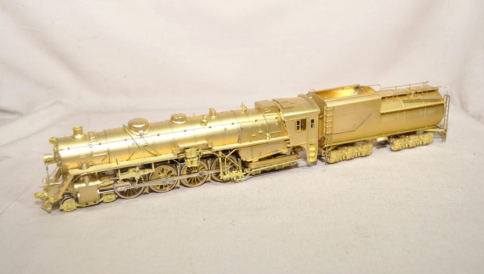 Oriental Limited CN Canadian National / GTW U-3-a 4-8-4 HO Brass -NIB