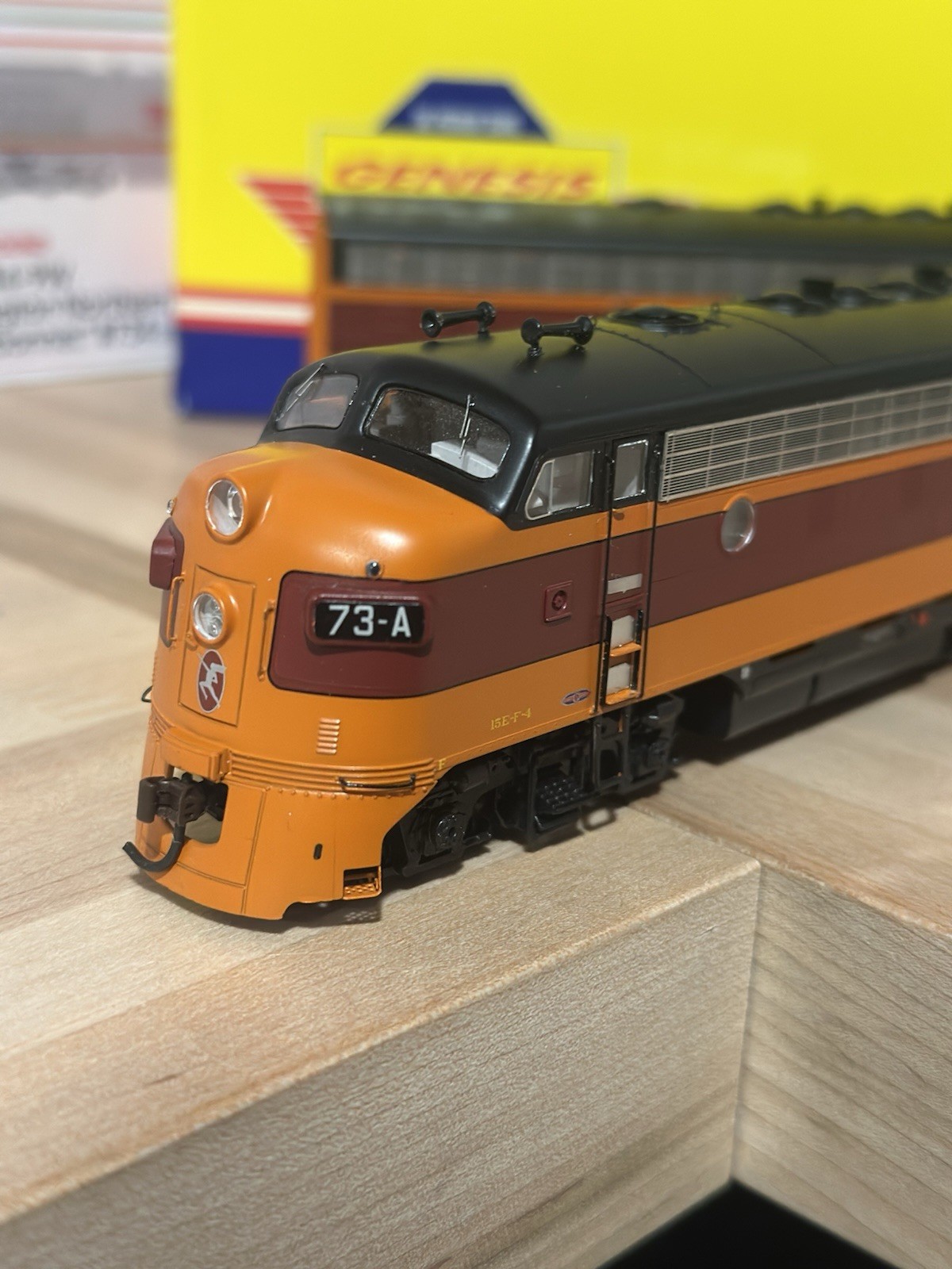 Athearn Genesis HO EMD F7A/F7B Milwaukee Road #73-AB DCC&Sound Lightly USED