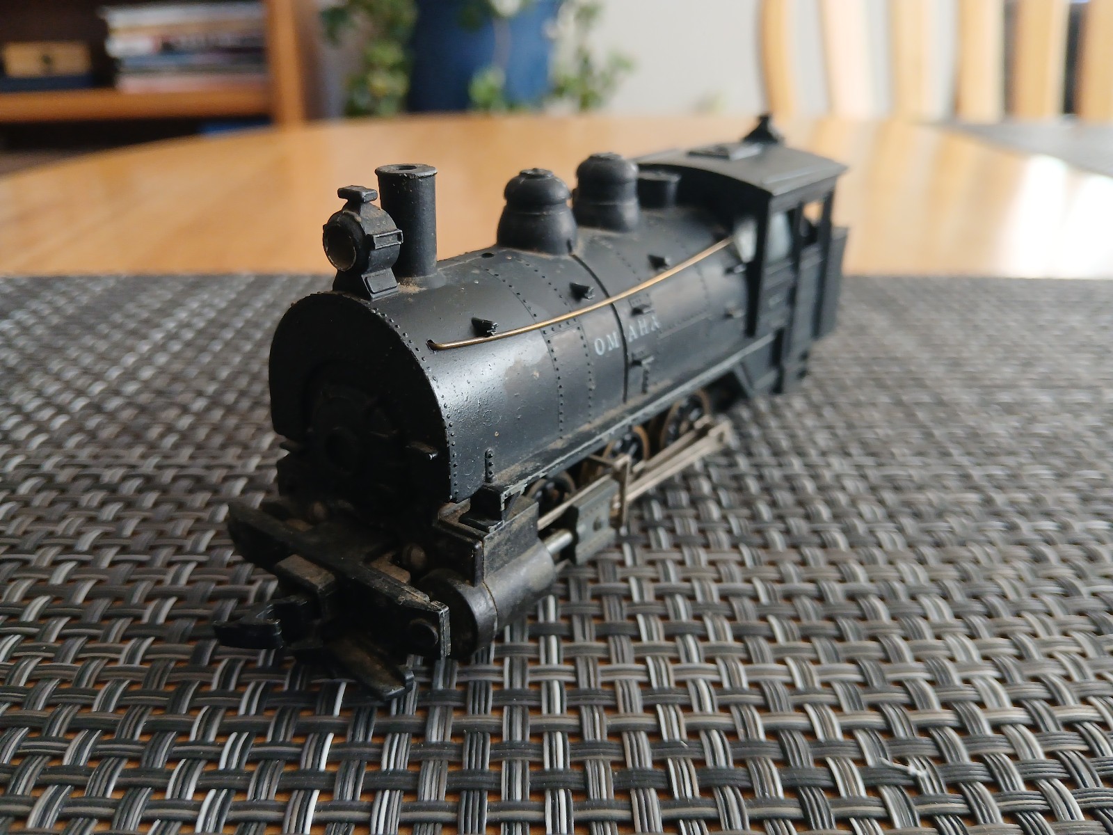 Vintage HO scale Revell Union Pacific Omaha 0-6-0 Steam Locomotive with smoke #2