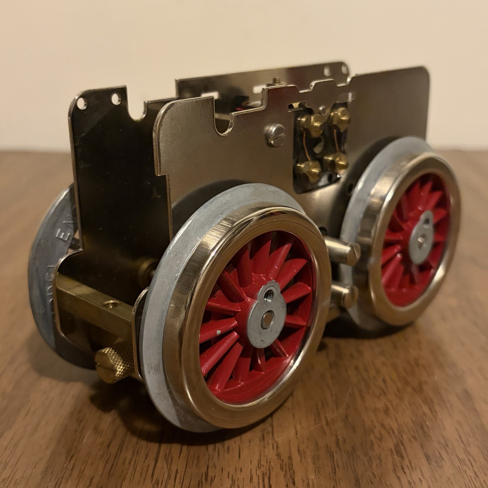 Vintage Model Locomotive Drive Chassis Motor Assembly Red Spoke Wheels