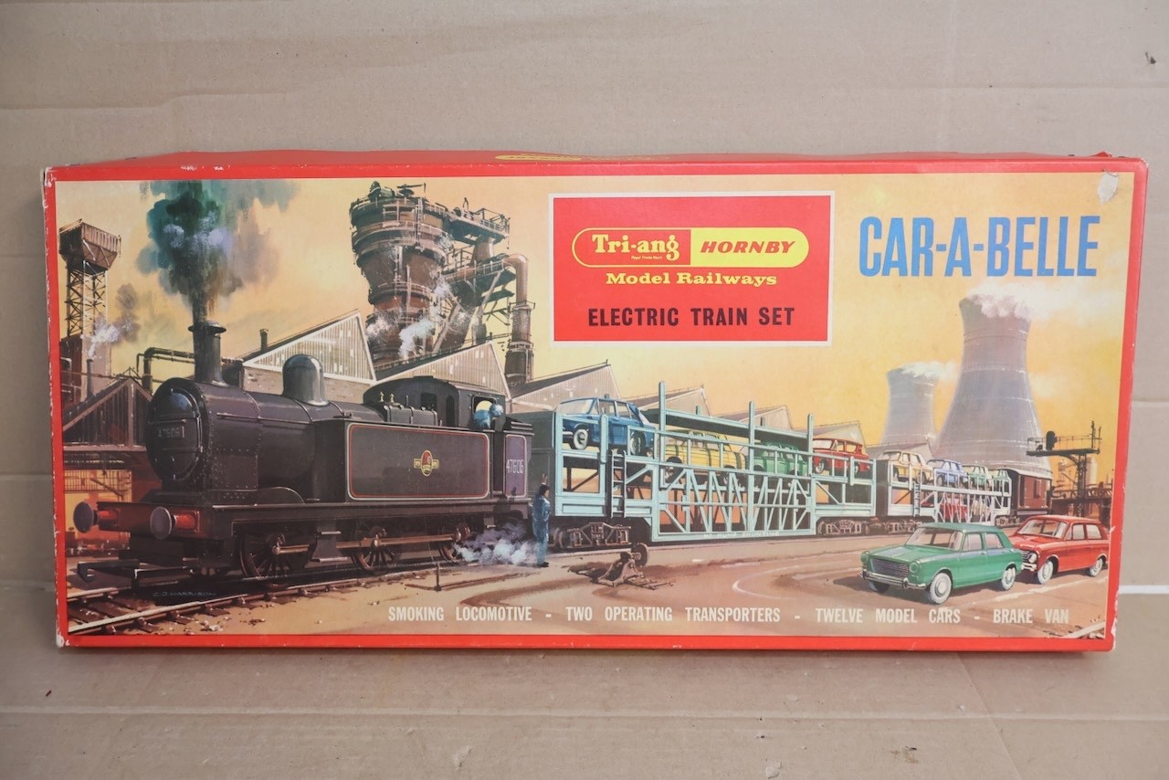 TRIANG HORNBY RS62 CAR-A-BELL SET with BR 0-6-0 CLASS 3F LOCOMOTIVE 47606 1op