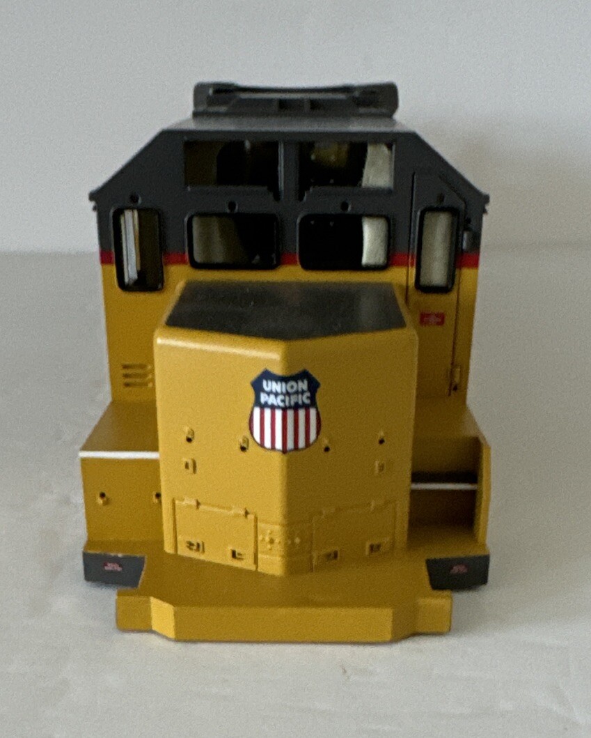 MTH Locomotive Union Pacific Diesel #1083 Shell Only O Gauge Scale 1:48 2015