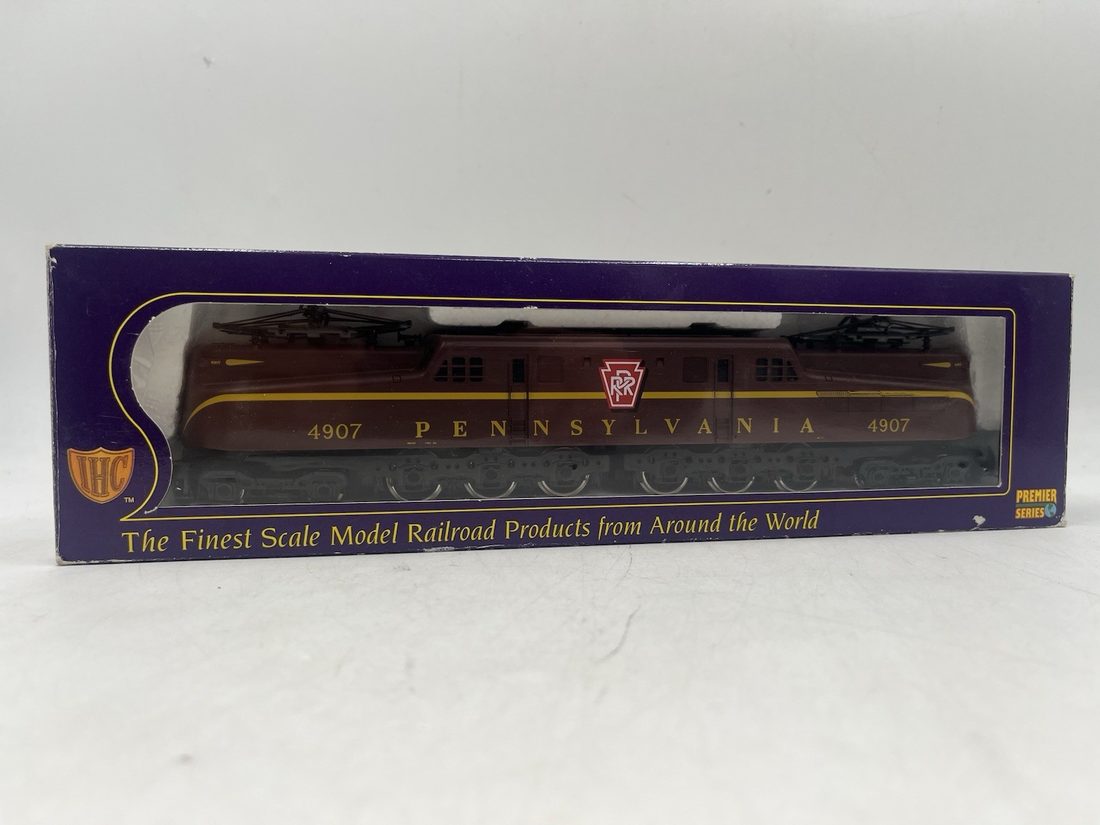 Ho Scale IHC M9654 GG1 Pennsylvania Tuscan Red 1 Stripe Locomotive