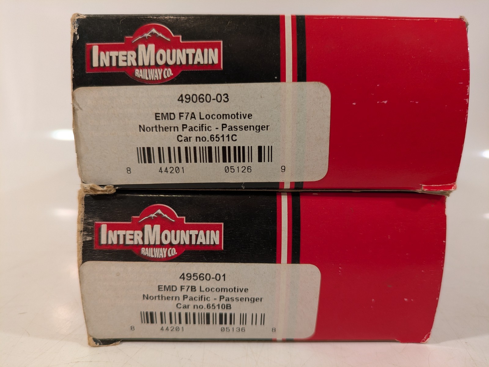 HO EMD F7A/F7B Set NP Northern Pacific (Both Powered) DCC Rdy NOS # 49060-03/1