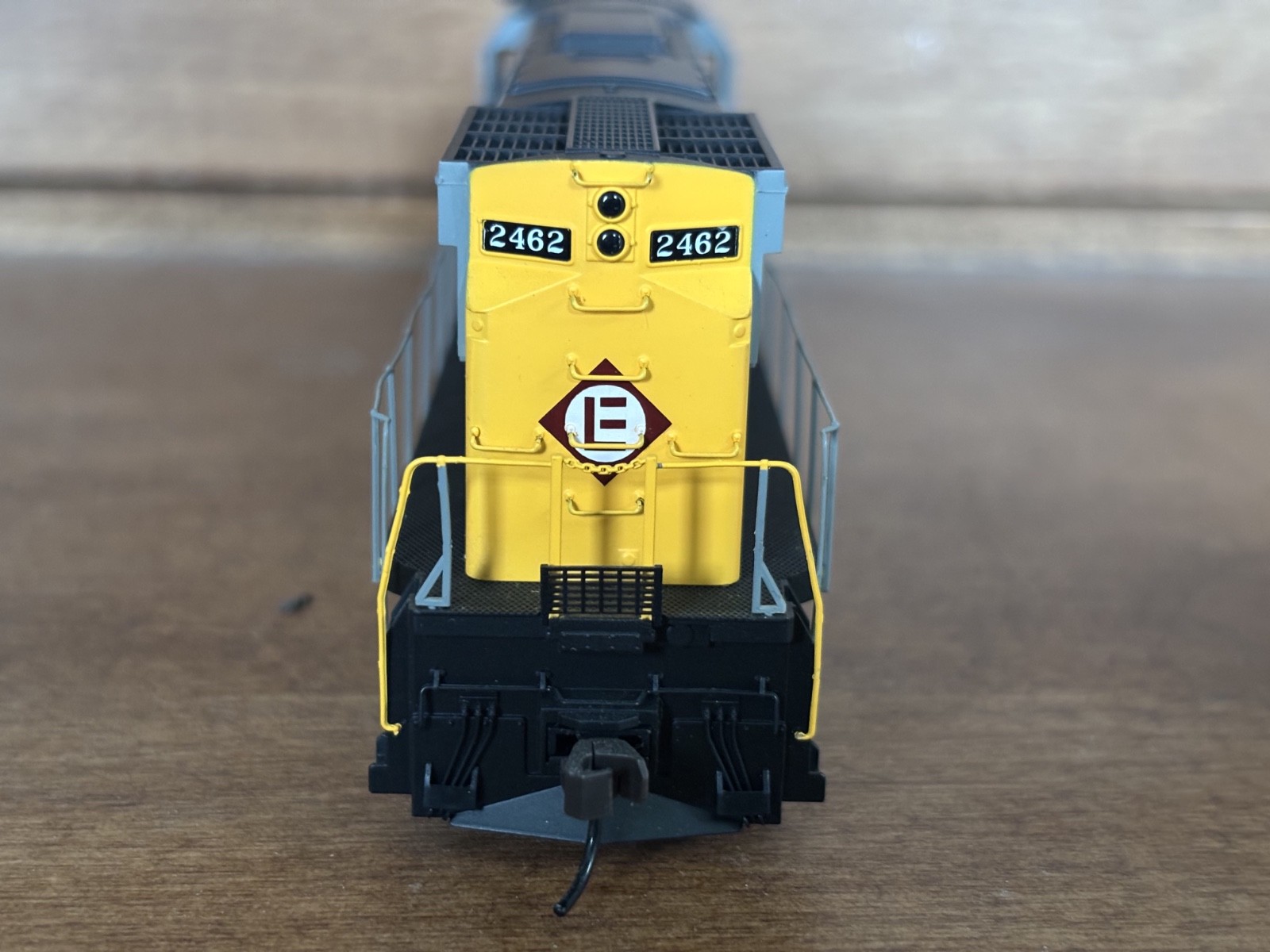 Atlas Classics HO Erie Lackawanna Road #2462 Diesel Locomotive Runs Well
