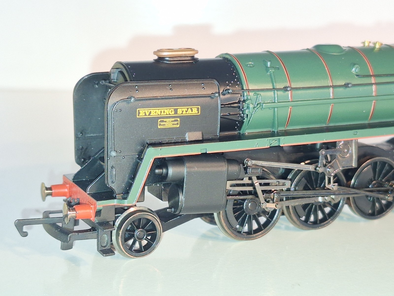 Hornby R2785 DCC Ready BR 9F Loco #92220. New Old Stock. Mint Cond. Boxed. OO
