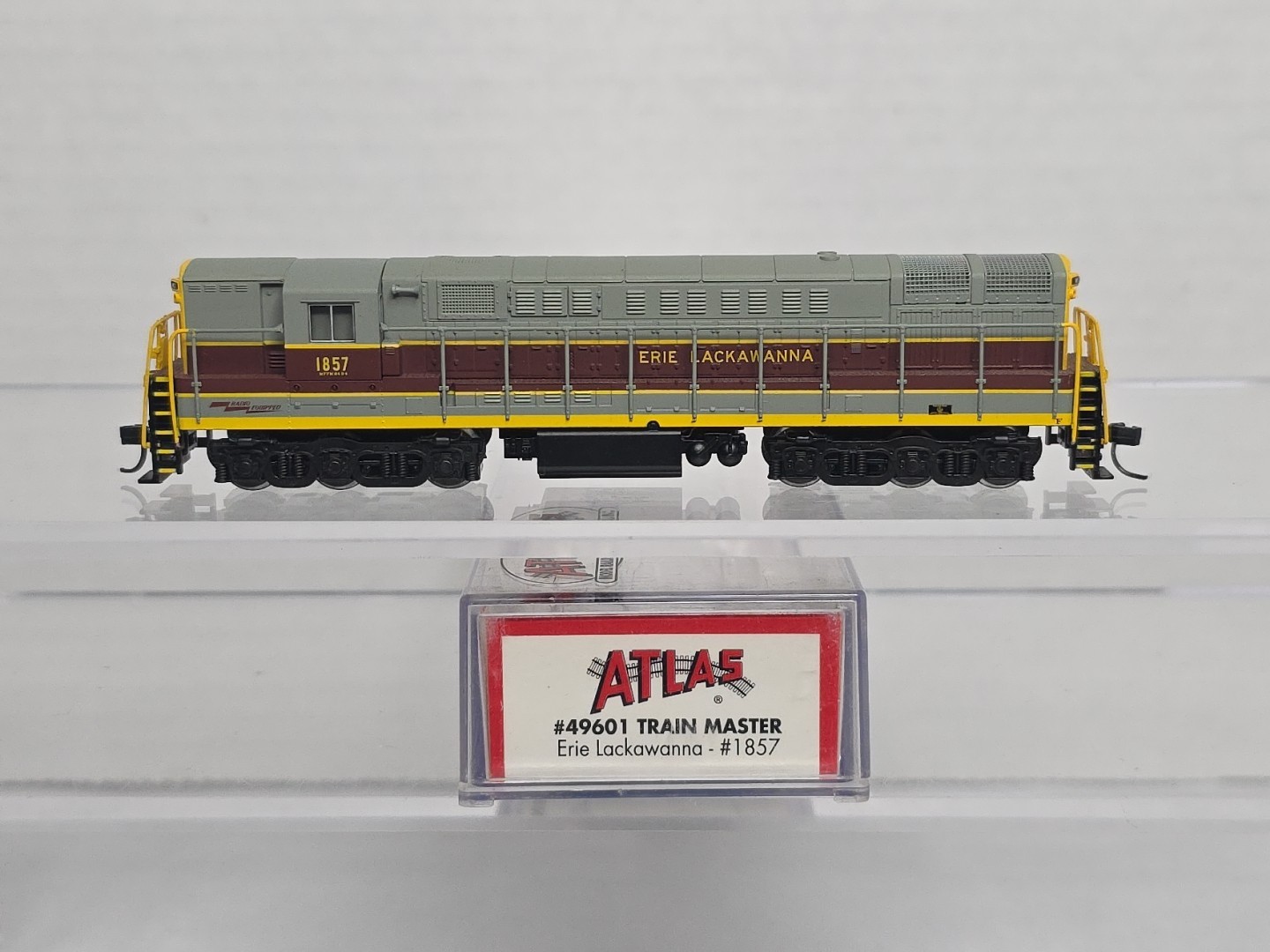 N Scale Atlas 49601 DC/DCC Erie Lackawanna 1857 H24-66 FM Trainmaster Diesel