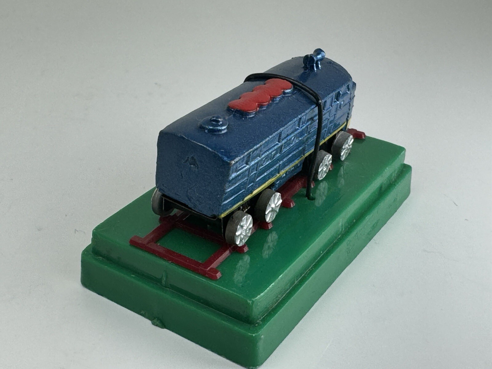Vintage Lot of 2 Mini Classic Die Cast Metal Train Engine w/ Display Cases JAPAN