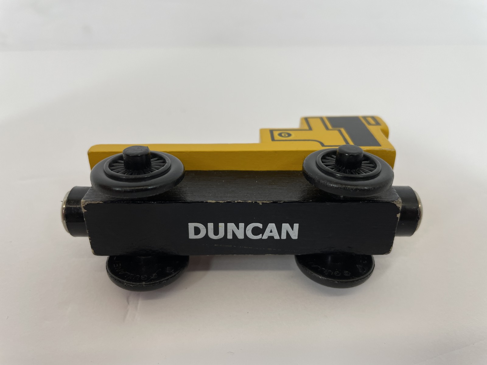 Thomas & Friends Wooden Railway Duncan Yellow Engine No. 6 Model Train Toy