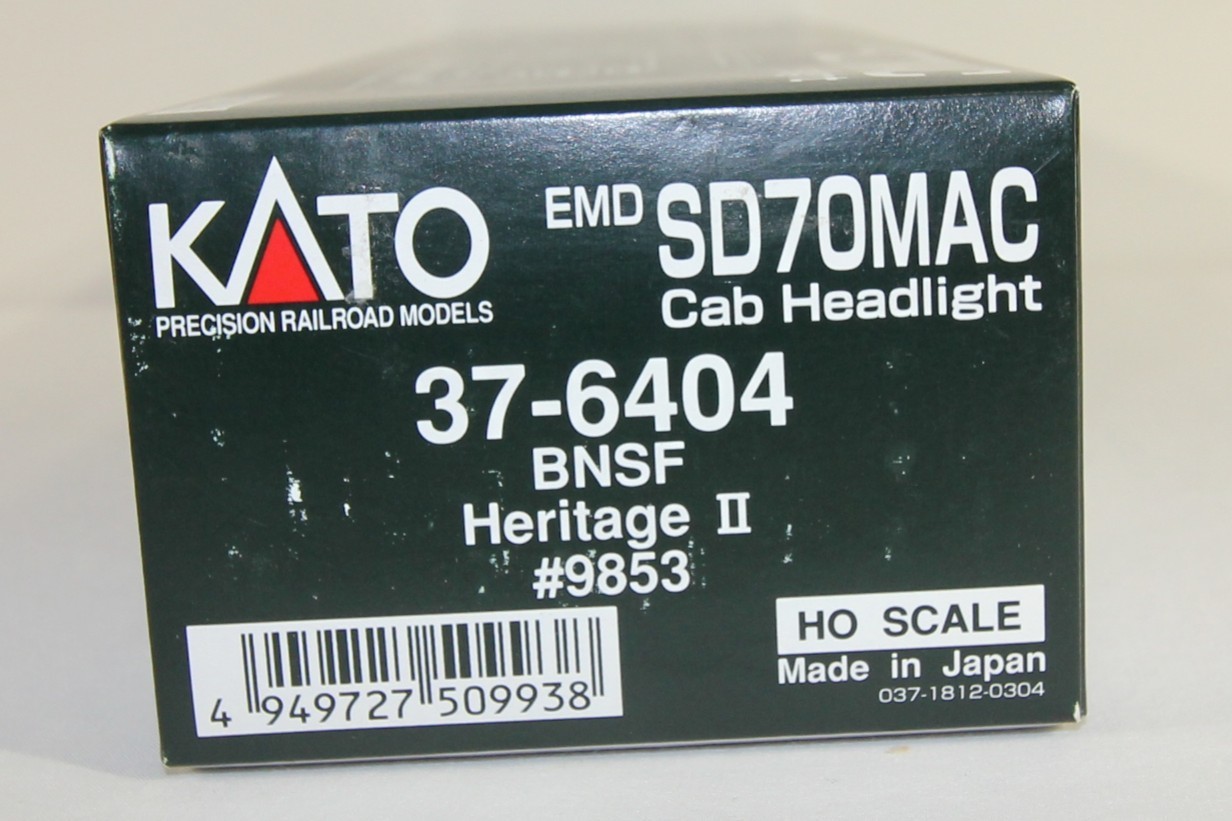 KATO HO 37-6404 EMD SD70MAC BNSF Heritage II #9853 DC DCC Ready NIB NOS