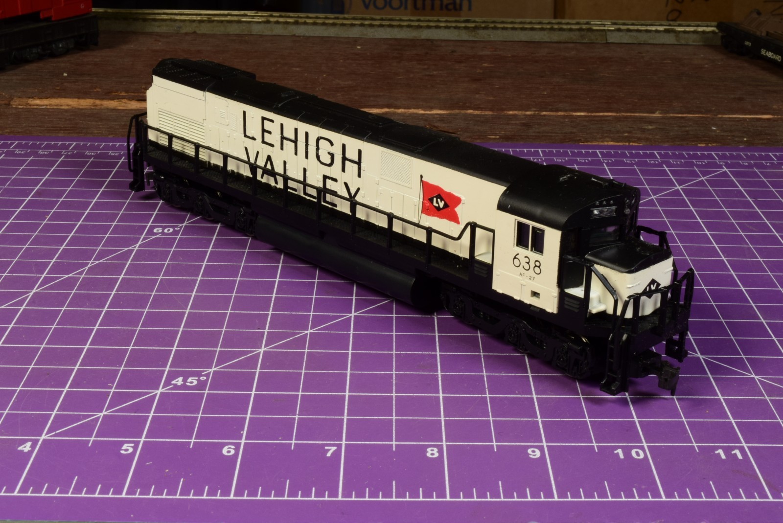 TrkRdy True CO-CO setup – Lehigh Valley ALCO Century 628 Diesel Locomotive, GWC