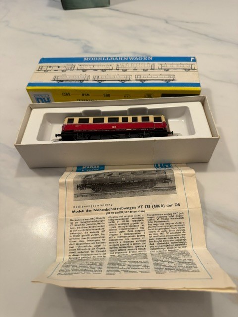 PIKO MODELLBAHN TRIEBWAGEN HO 1:87 16,5 mm