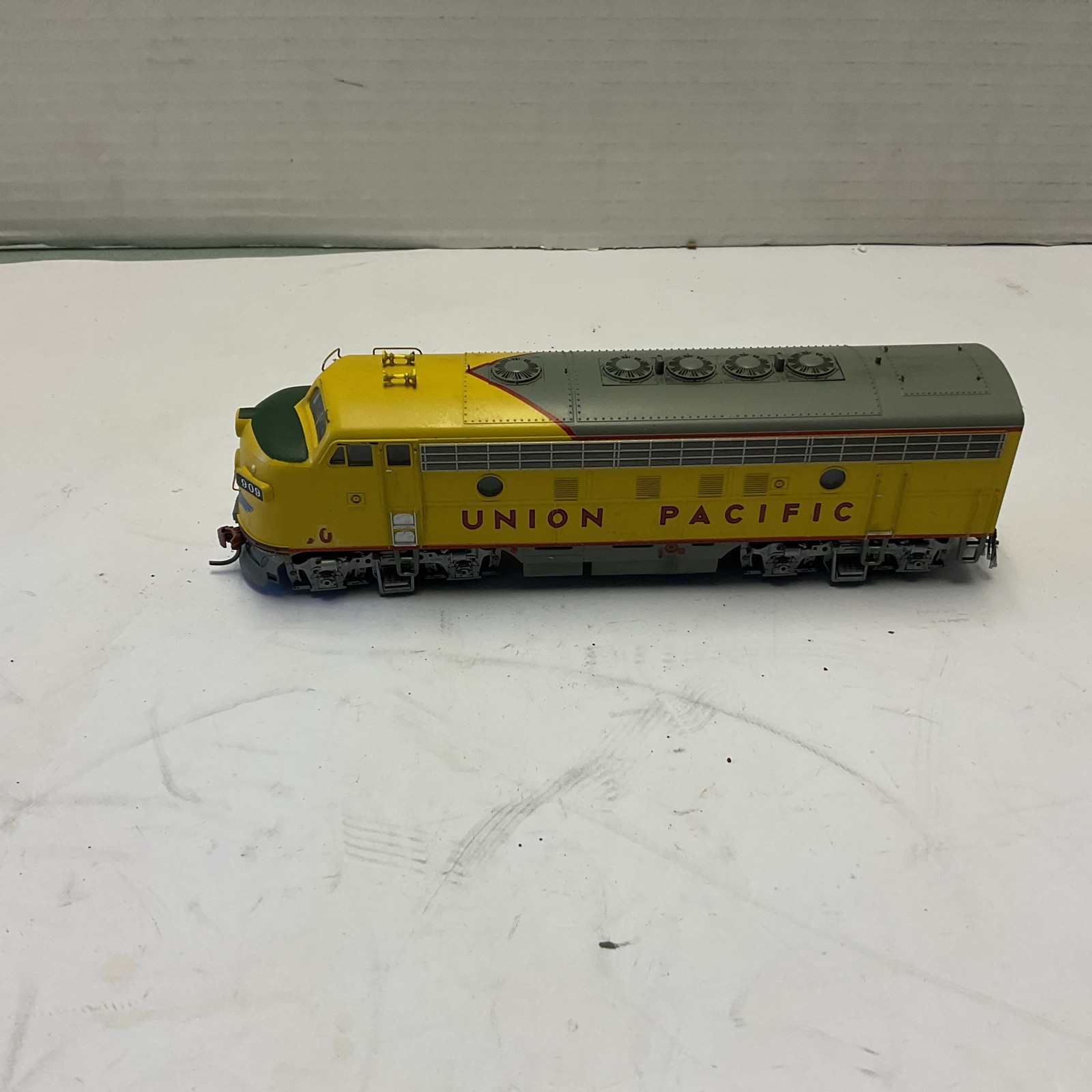 STEWART / KATO # 909 Union Pacific F7A Powered Locomotive HO Scale Tested