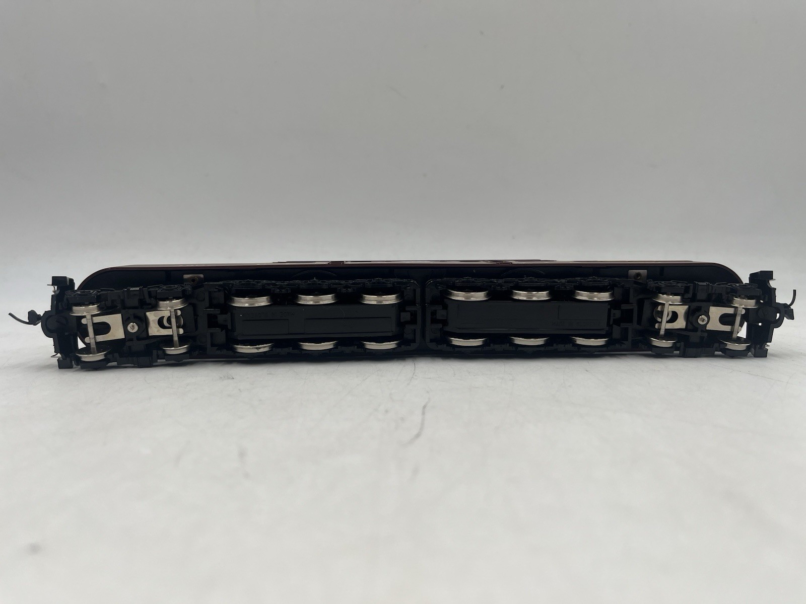 Ho Scale IHC M9654 GG1 Pennsylvania Tuscan Red 1 Stripe Locomotive