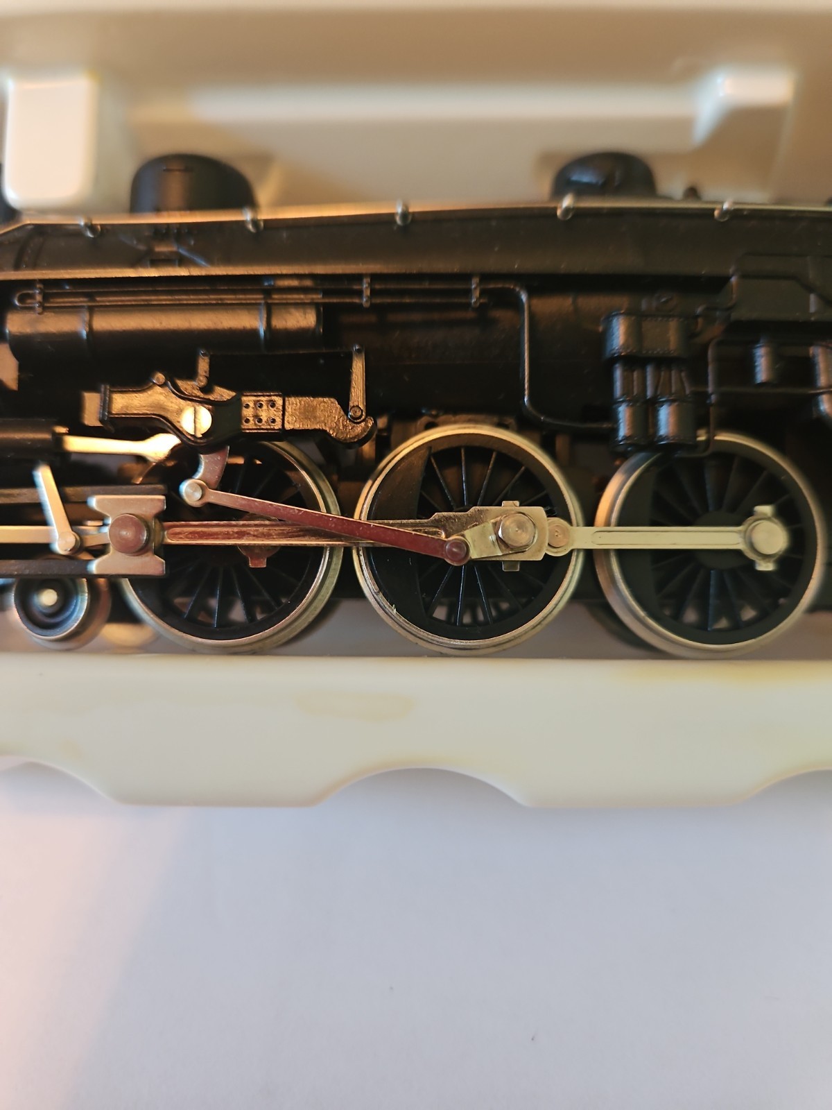 IHC Pacific Premier Series 4-6-2 Train 578 Norfolk & Western #M9889