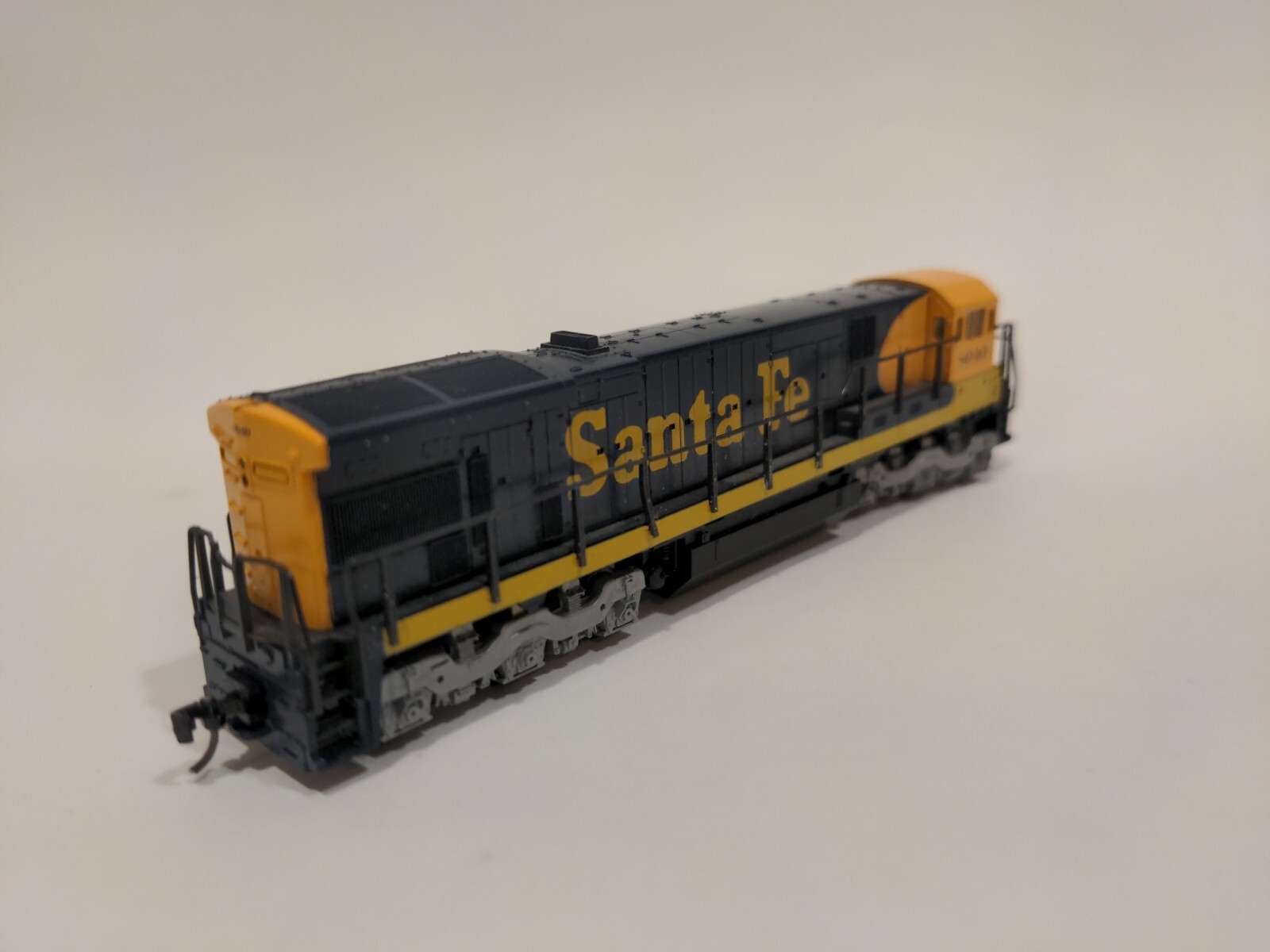 N Kato Santa Fe GE C30-7 ATSF 8040 Diesel Tested