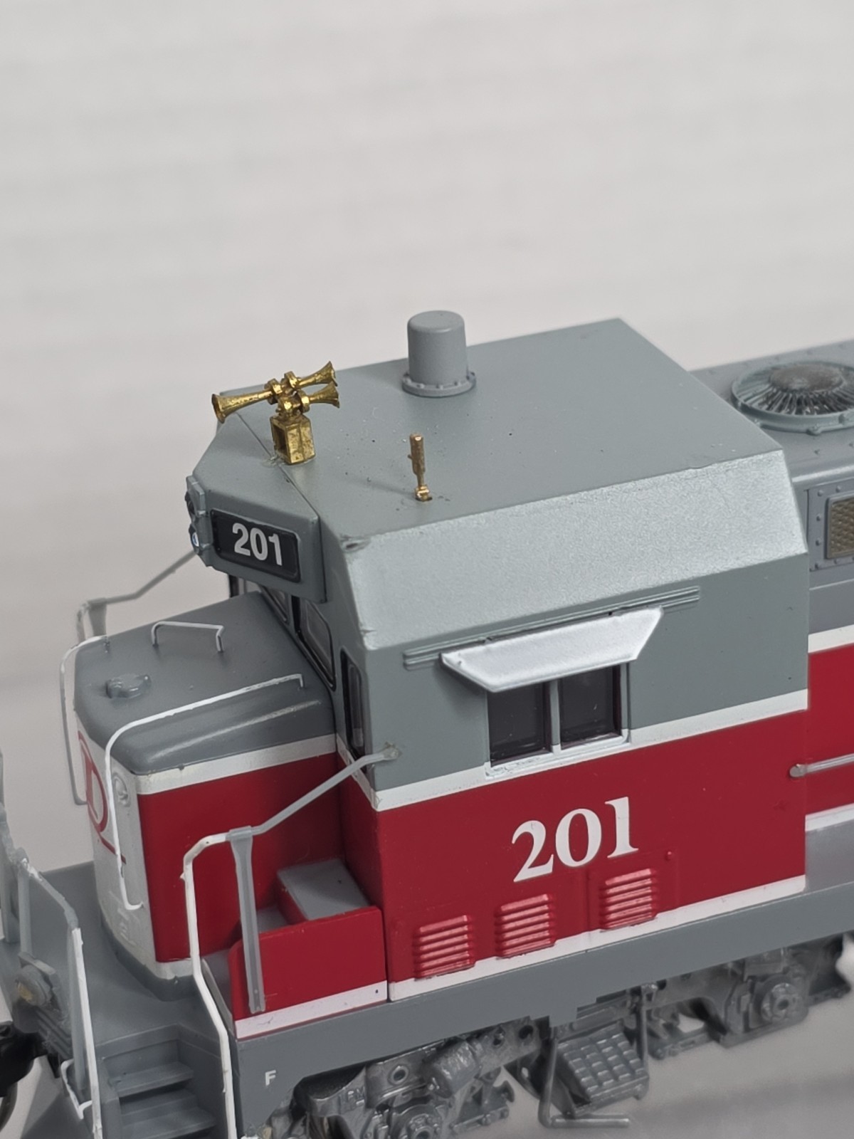 Athearn RTR HO Scale 91547 Indiana Railroad CF7 Diesel Road Switcher DCC Ready