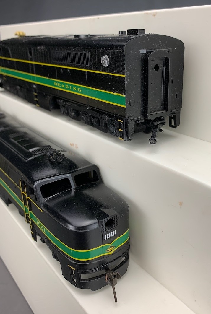 HO Athearn Pair PA1/PA1 Locomotives Reading #1001 & #1000 PWR/DMY HO8387