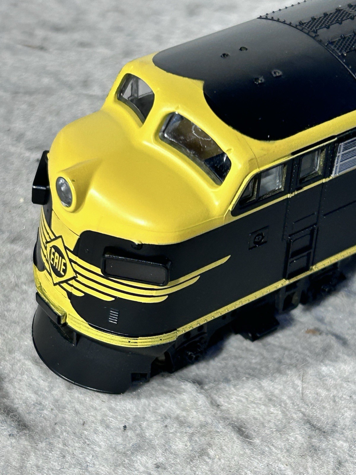 Stellar Stewart/KATO F-3/A Phase IV Erie RR Loco HO